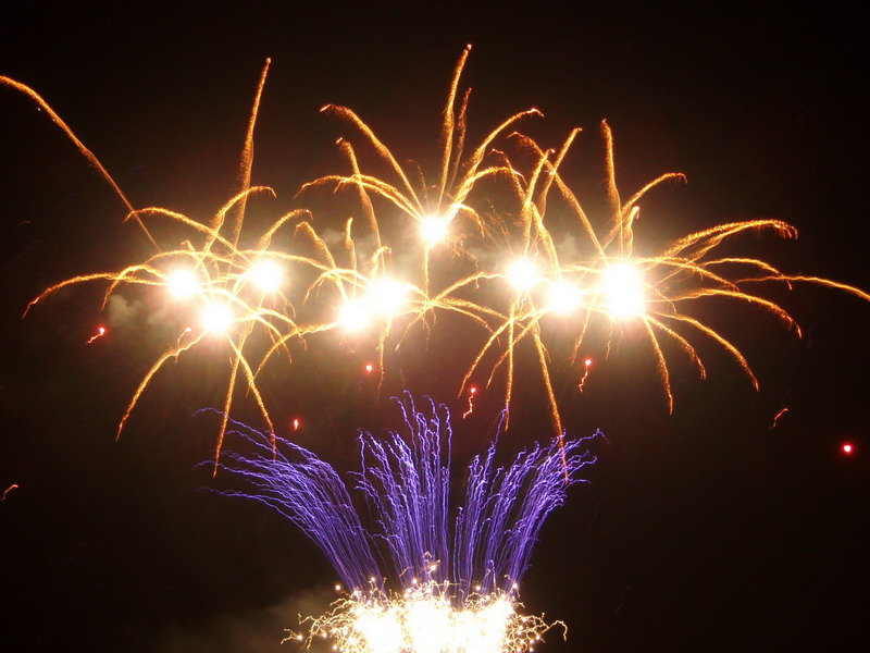 Веерный фейерверк — Копейск | kopejsk.salutsklad.ru Веерный фейерверк